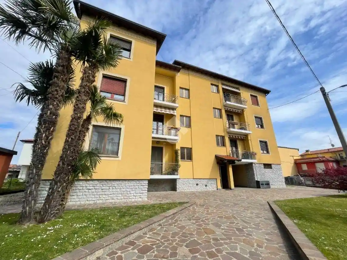 Appartamento in vendita a Bottanuco