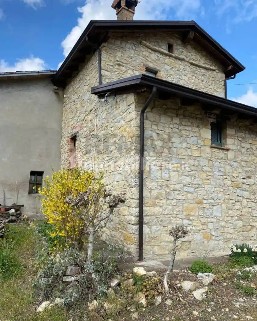 Rustico - Casale in vendita a Pellegrino Parmense