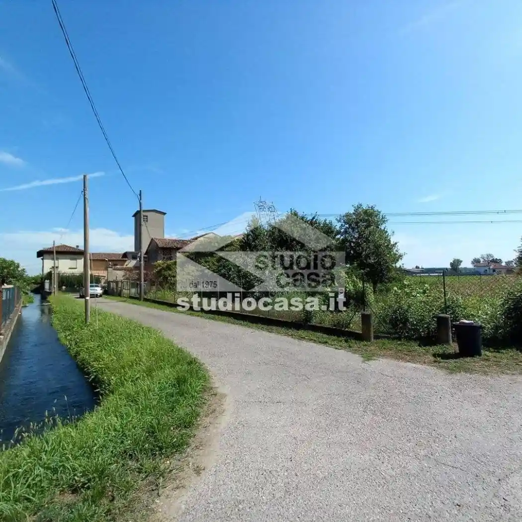 Rustico - Casale in vendita a Dovera