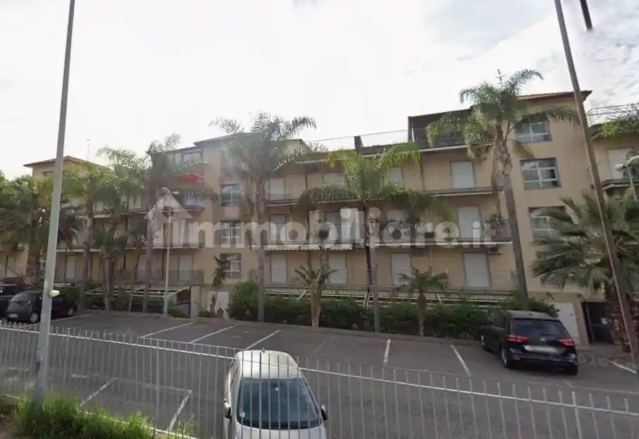 Appartamento in vendita a Roccalumera