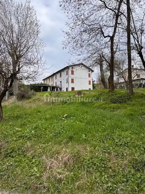 Rustico - Casale in vendita a Vezzano sul Crostolo