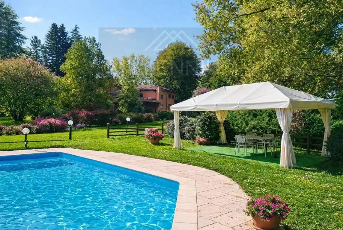 Villa in vendita a Arona