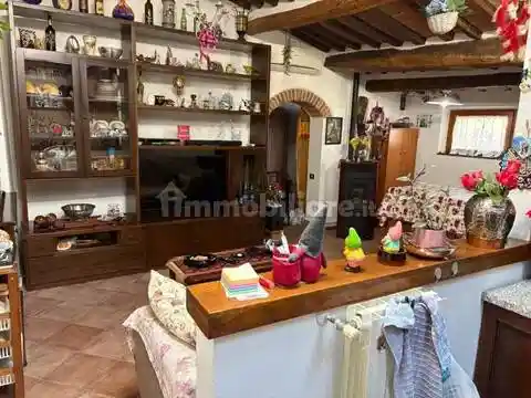 Villa in vendita a Collesalvetti