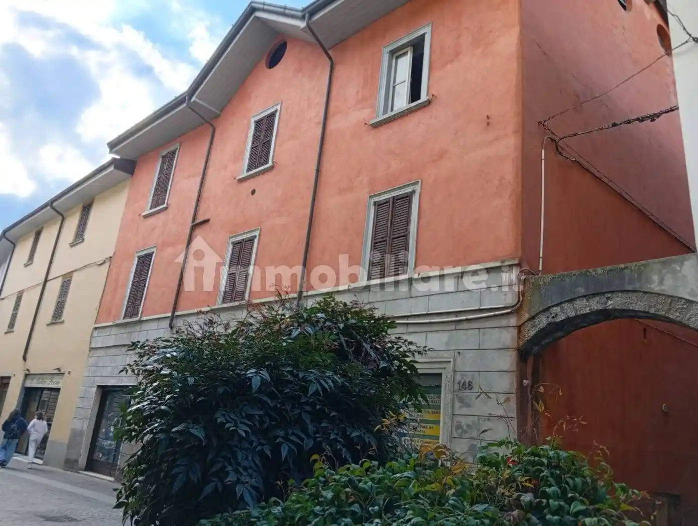 Palazzo - Edificio in vendita a Albino