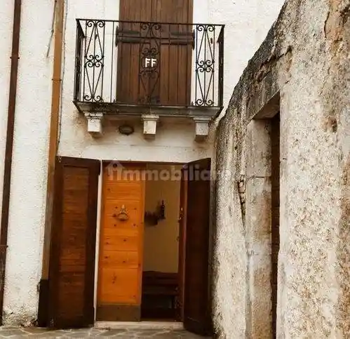 Villa in vendita a Bisegna