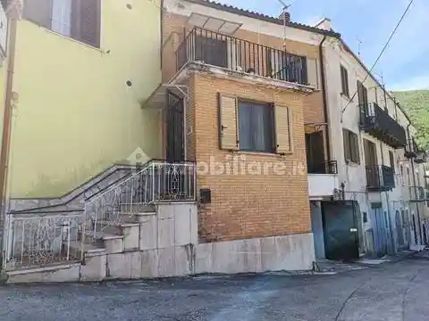 Villa in vendita a Colli a Volturno