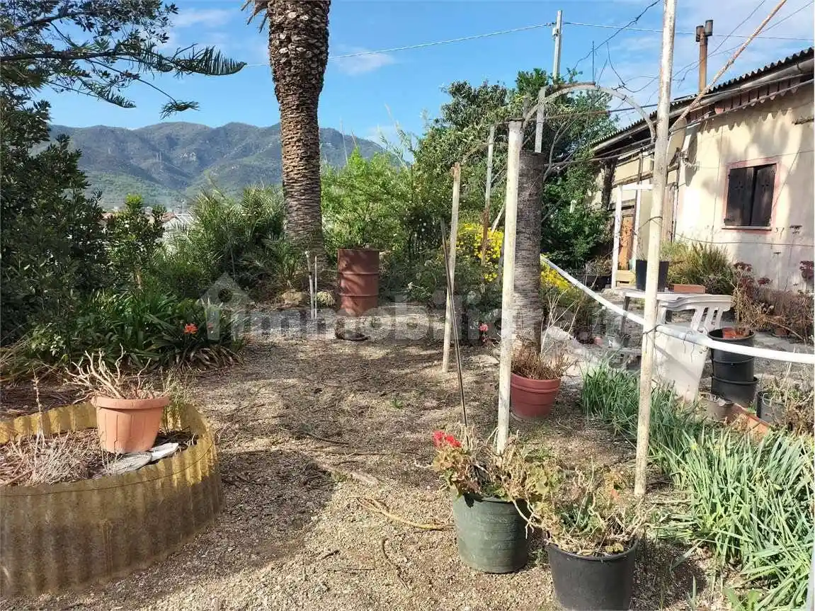 Villa in vendita a Albenga