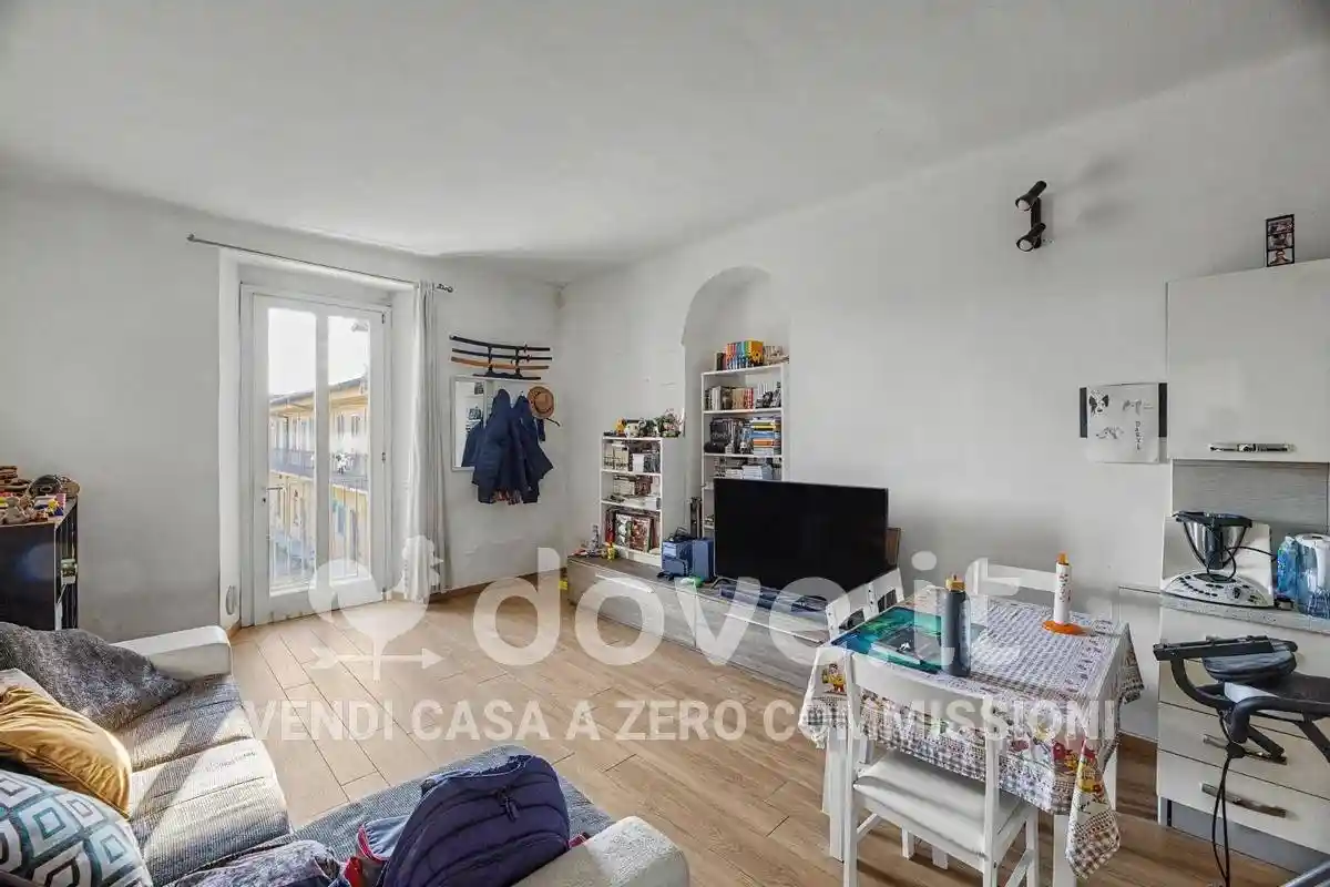 Appartamento in vendita a Gavirate