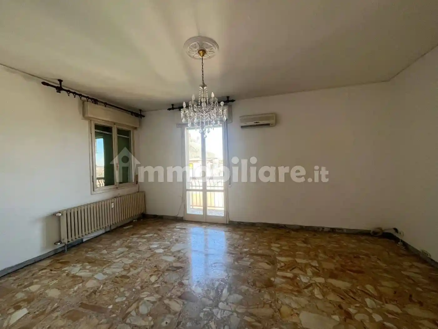 Appartamento in vendita a Modena