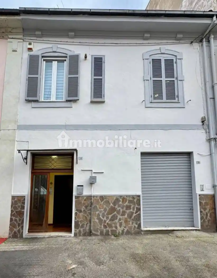 Casa indipendente in vendita a Avezzano