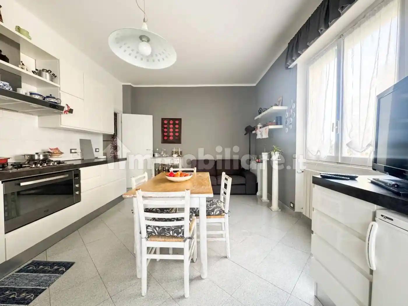 Appartamento in vendita a Genova