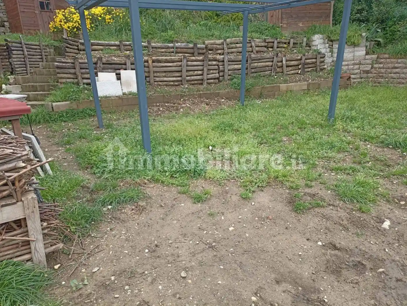 Casa indipendente in vendita a Montale