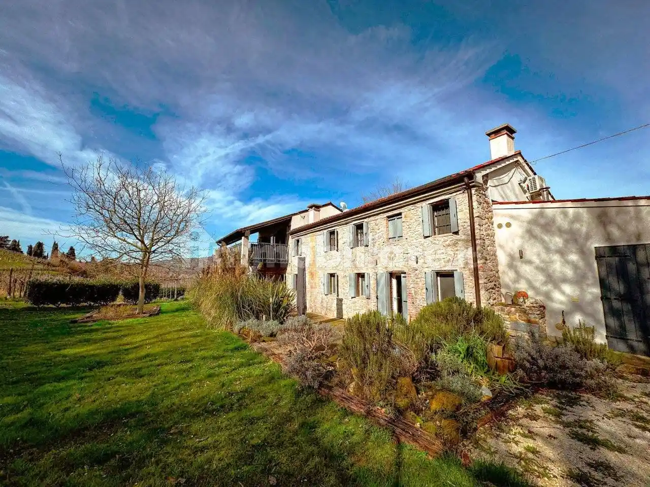 Rustico - Casale in vendita a Cinto Euganeo