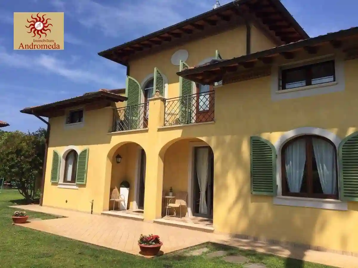 Villa - foto 2