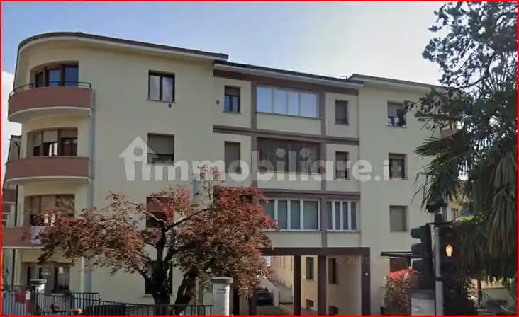 Appartamento in affitto a Lavena Ponte Tresa