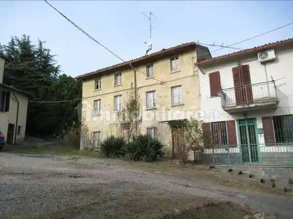 Casa indipendente in vendita a Pietra de' Giorgi
