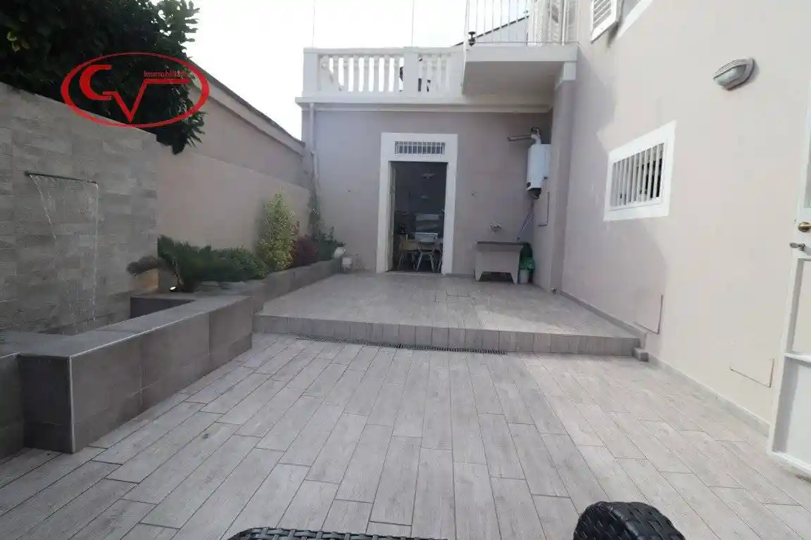 Casa indipendente in vendita a Montevarchi