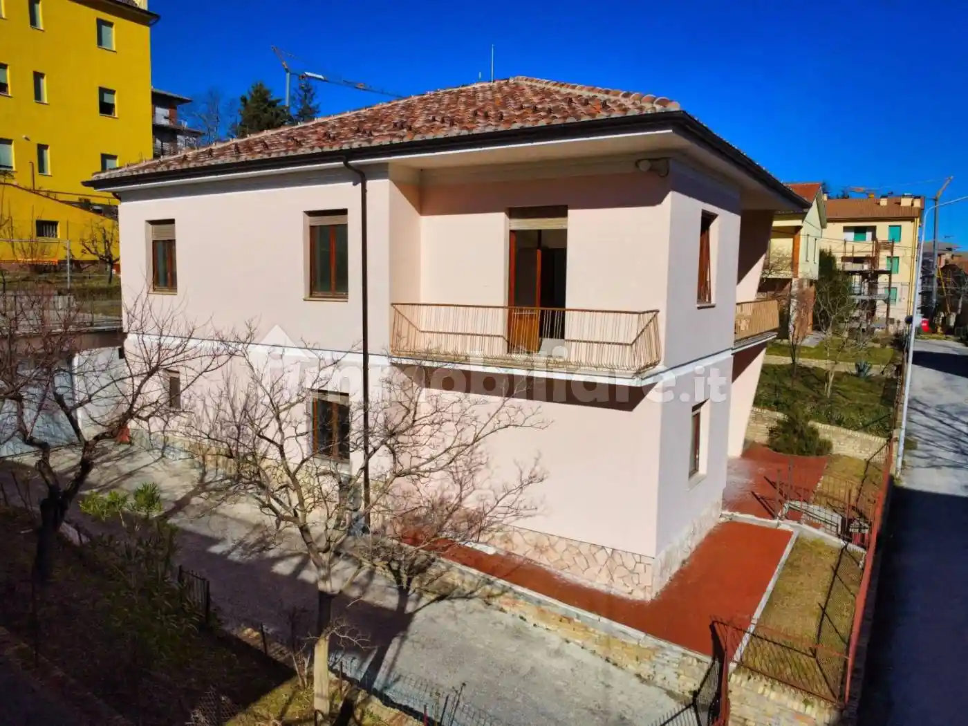 Villa in vendita a Sarnano