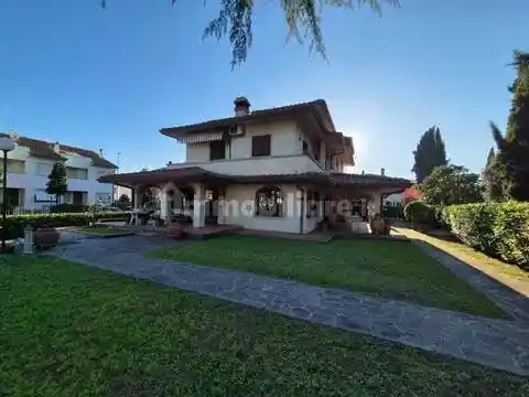 Villa in vendita a Civitella in Val di Chiana
