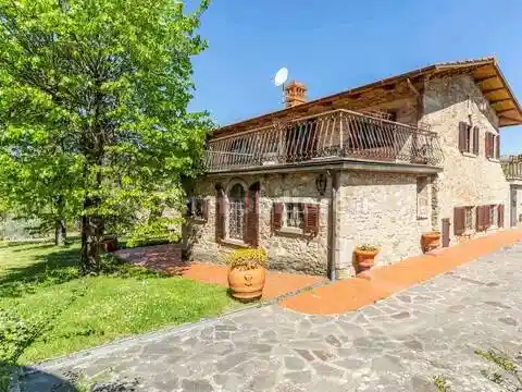 Villa in vendita a Capolona