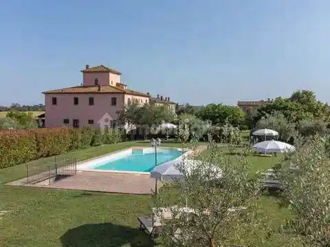 Villa in vendita a Cortona