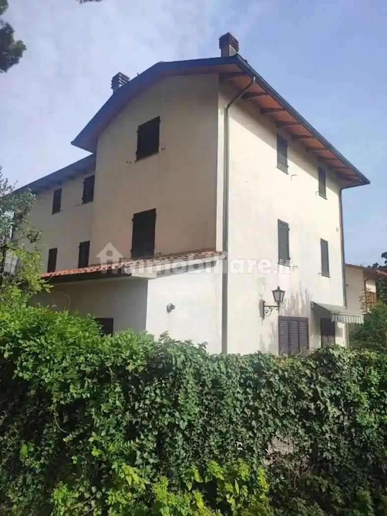 Villa in vendita a Arezzo