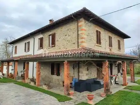 Villa in vendita a Arezzo
