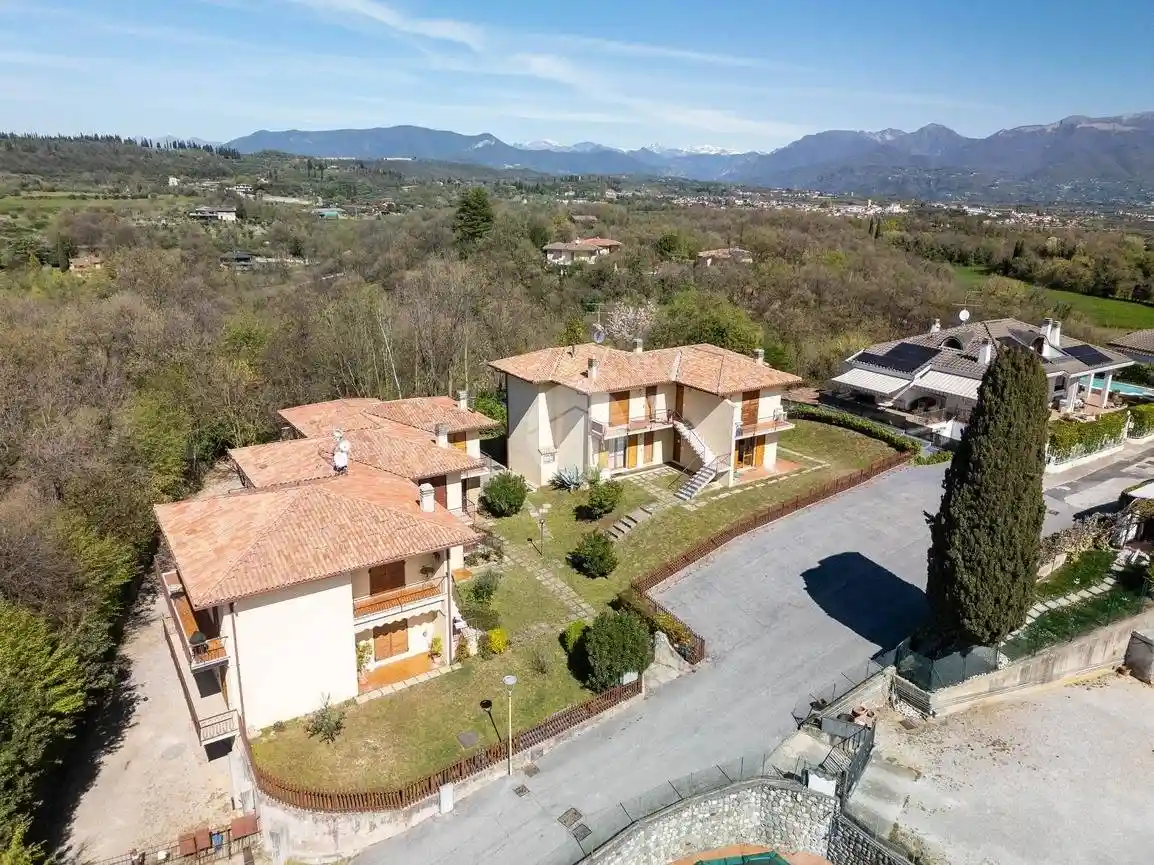 Appartamento in vendita a Soiano del Lago