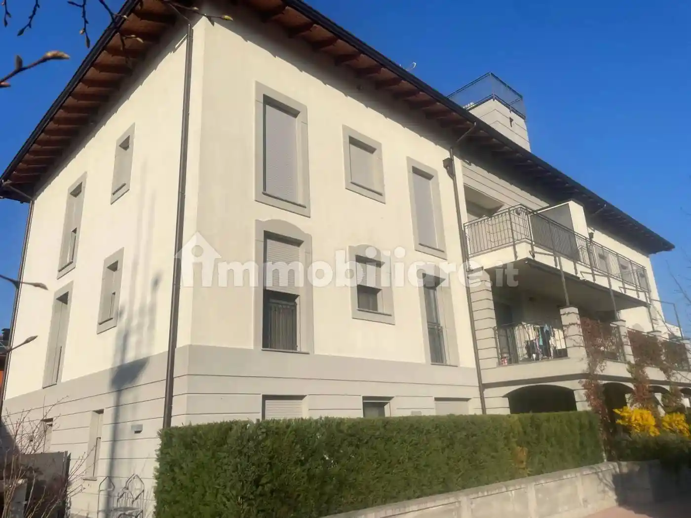 Appartamento in vendita a Villasanta