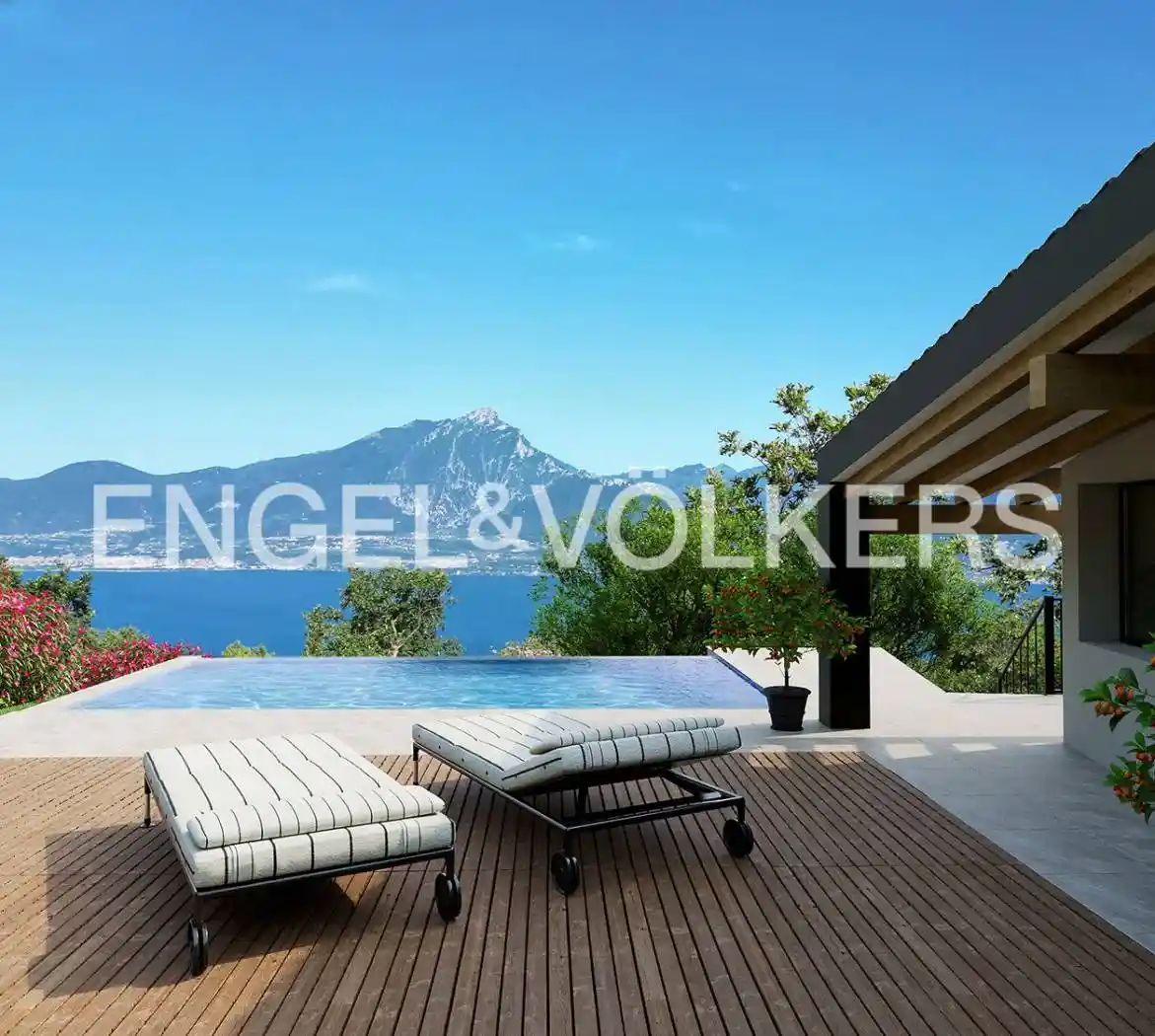 Villa in vendita a Torri del Benaco