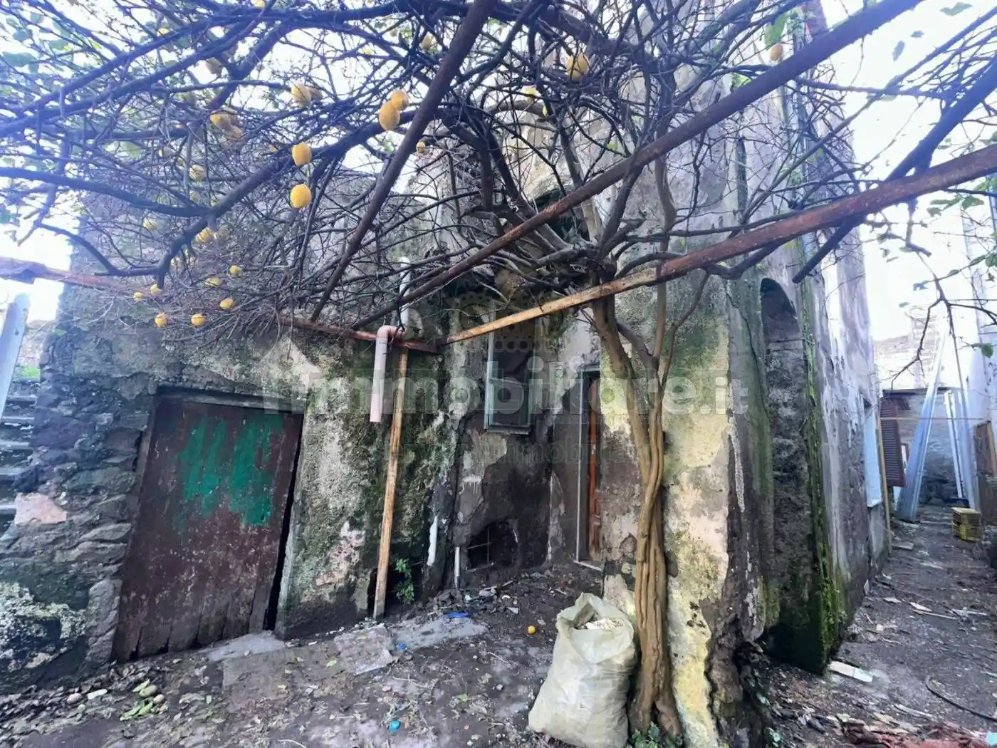 Rustico - Casale in vendita a Poggiomarino