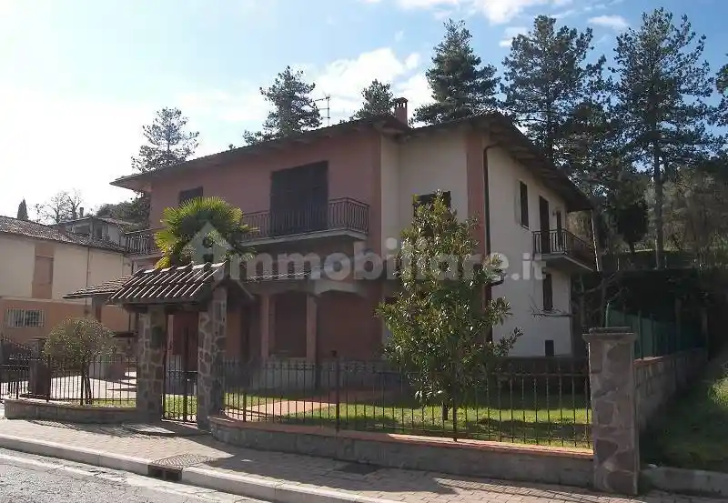 Villa in vendita a Sinalunga