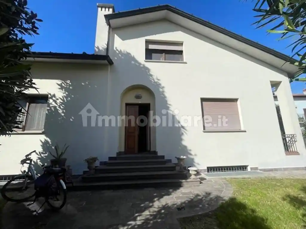 Villa in vendita a Cremona