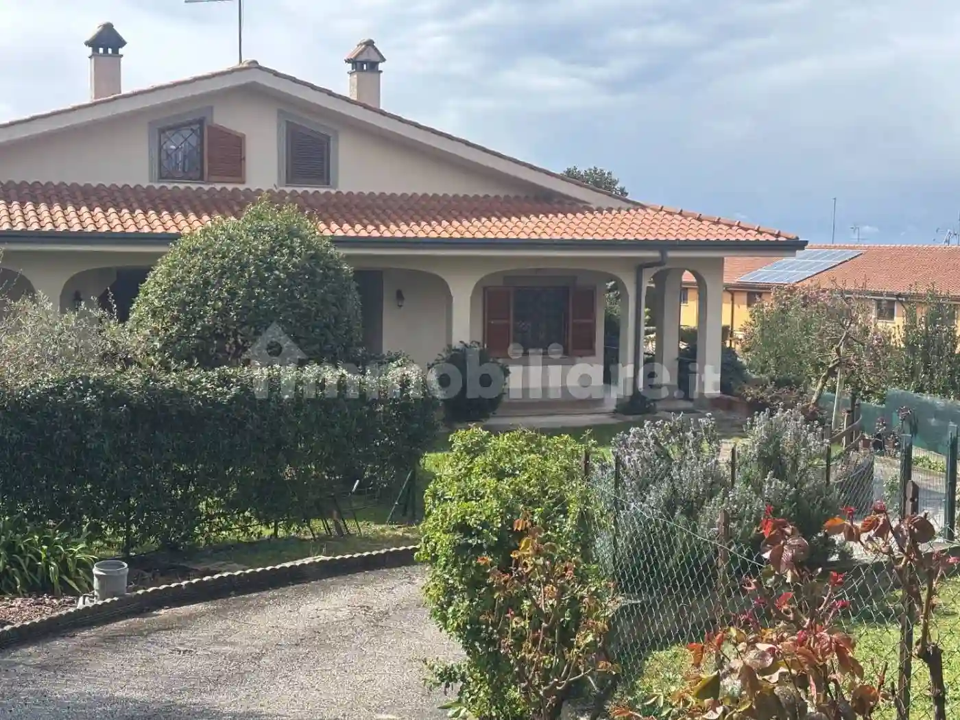 Villa - foto 2