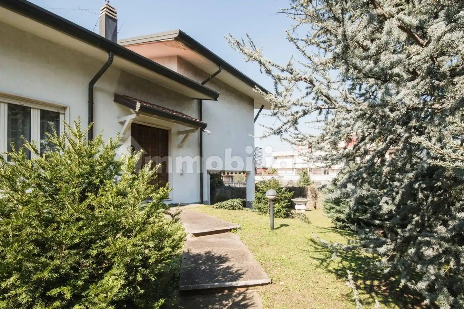 Villa in vendita a Legnano