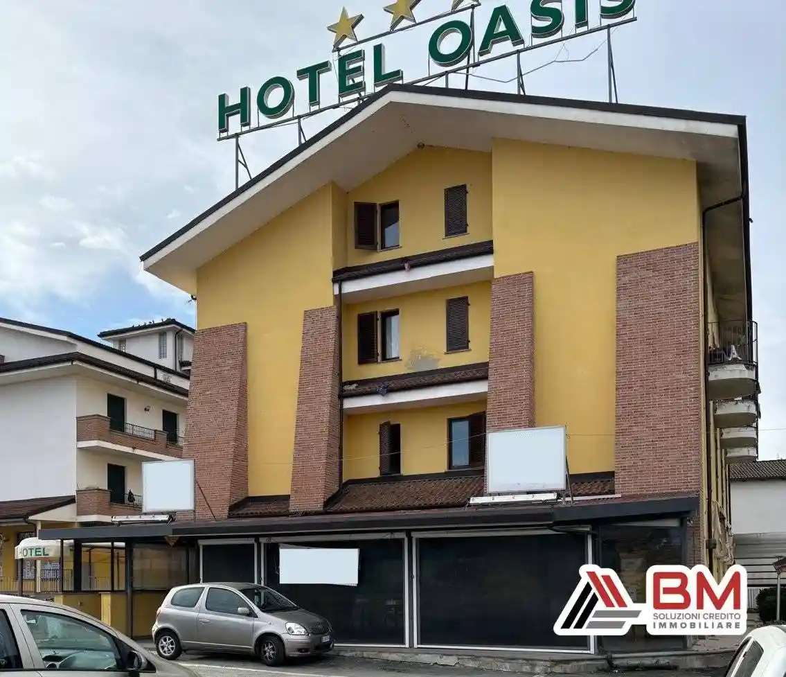 Palazzo - Edificio in vendita a Bra