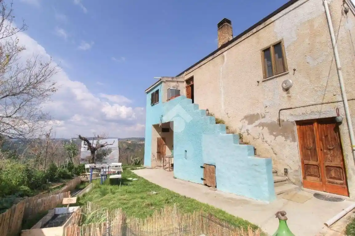 Rustico - Casale in vendita a Città Sant'Angelo