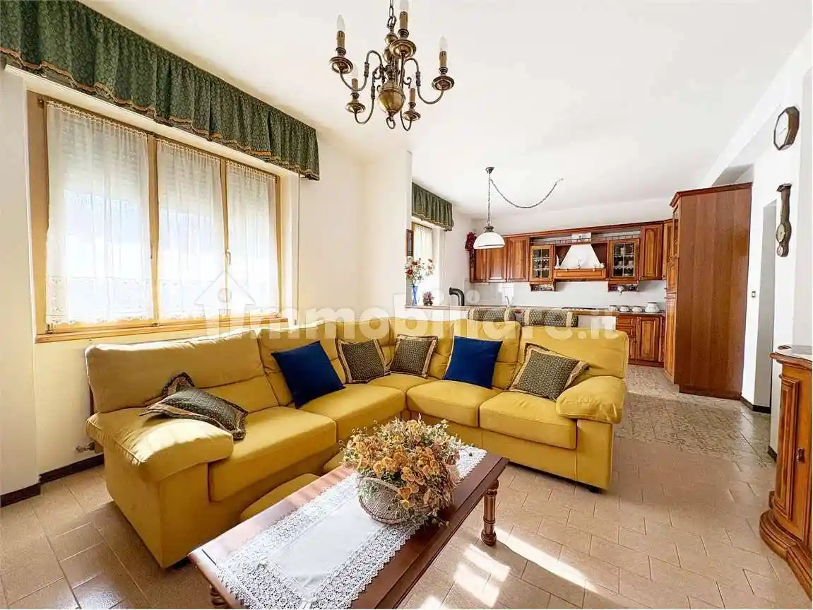 Appartamento in vendita a Piuro