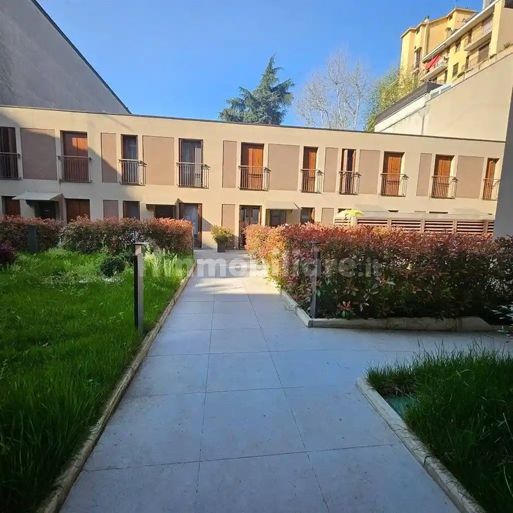 Villetta a schiera in affitto a Milano