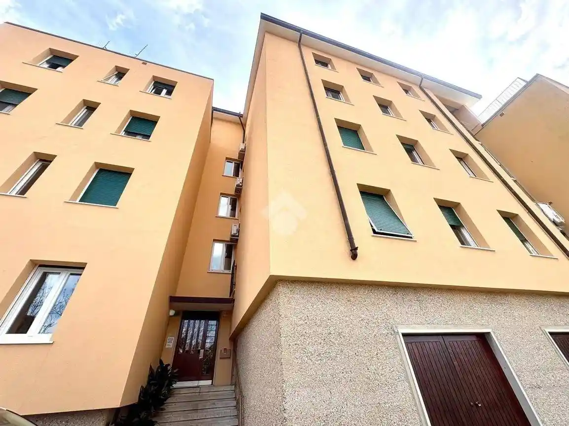 Appartamento in vendita a Trieste