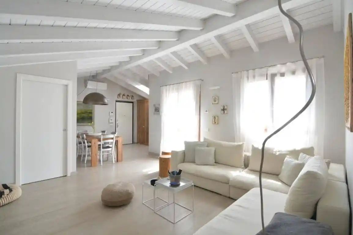 Appartamento in vendita a Ronco Briantino