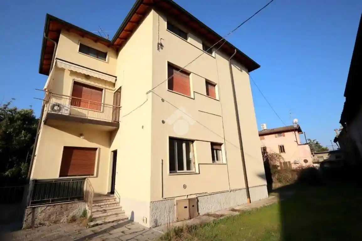 Villa in vendita a Borgosatollo