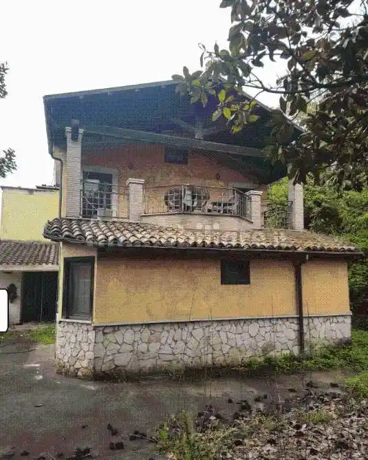 Casa indipendente in vendita a Frosinone