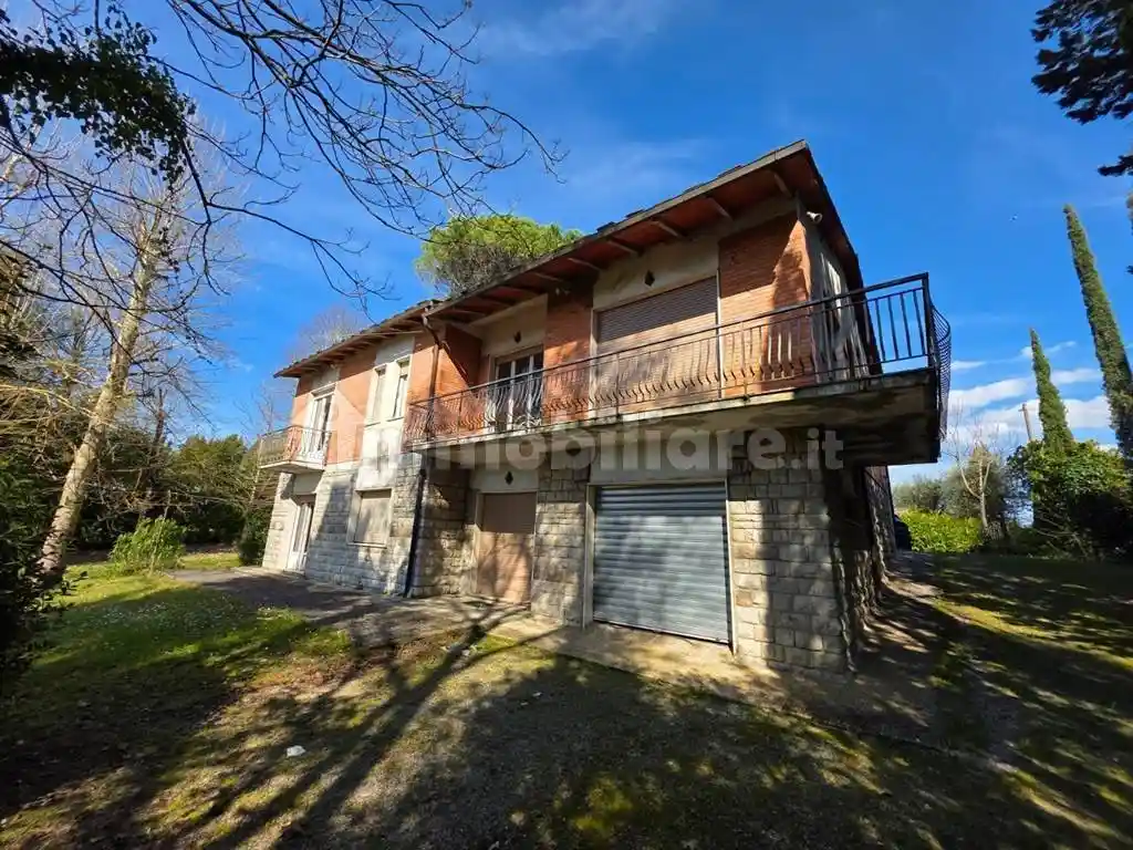 Villa in vendita a Siena