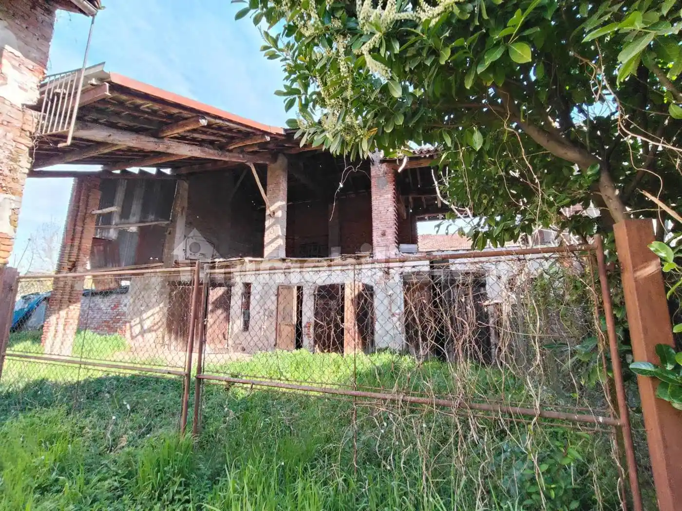 Rustico - Casale in vendita a Pieve Porto Morone