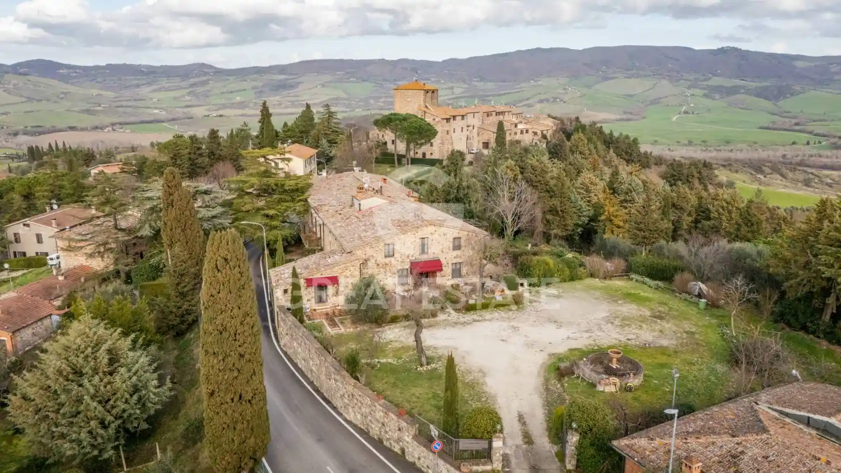 Rustico - Casale in vendita a Radicofani
