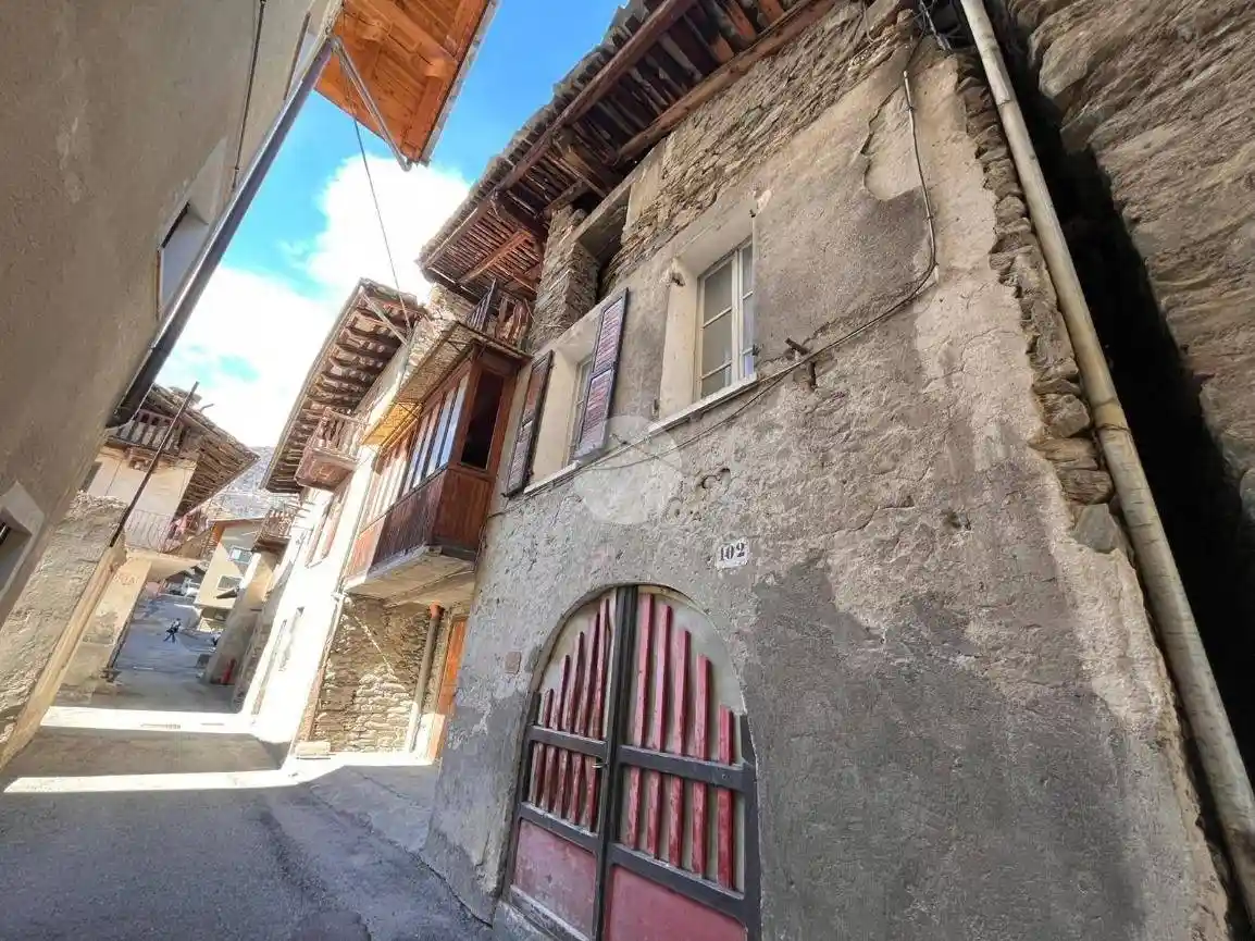 Casa indipendente in vendita a Arvier