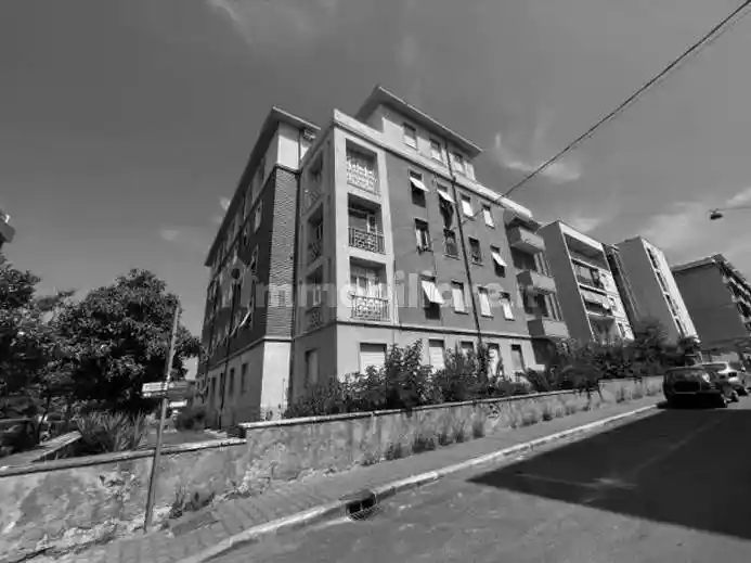 Appartamento in vendita a Massa