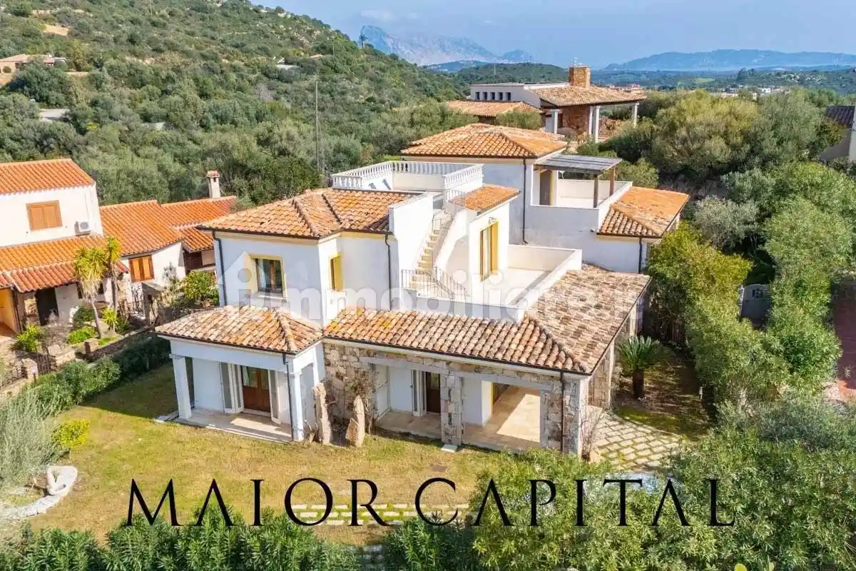 Villa in vendita a San Teodoro