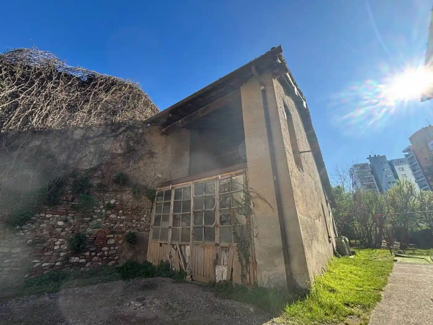 Appartamento in vendita a Carugo